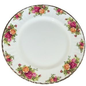 DINNER PLATE OLD COUNTRY ROSES 1962 ROYAL ALBERT BONE CHINA ENGLAND VINTAGE